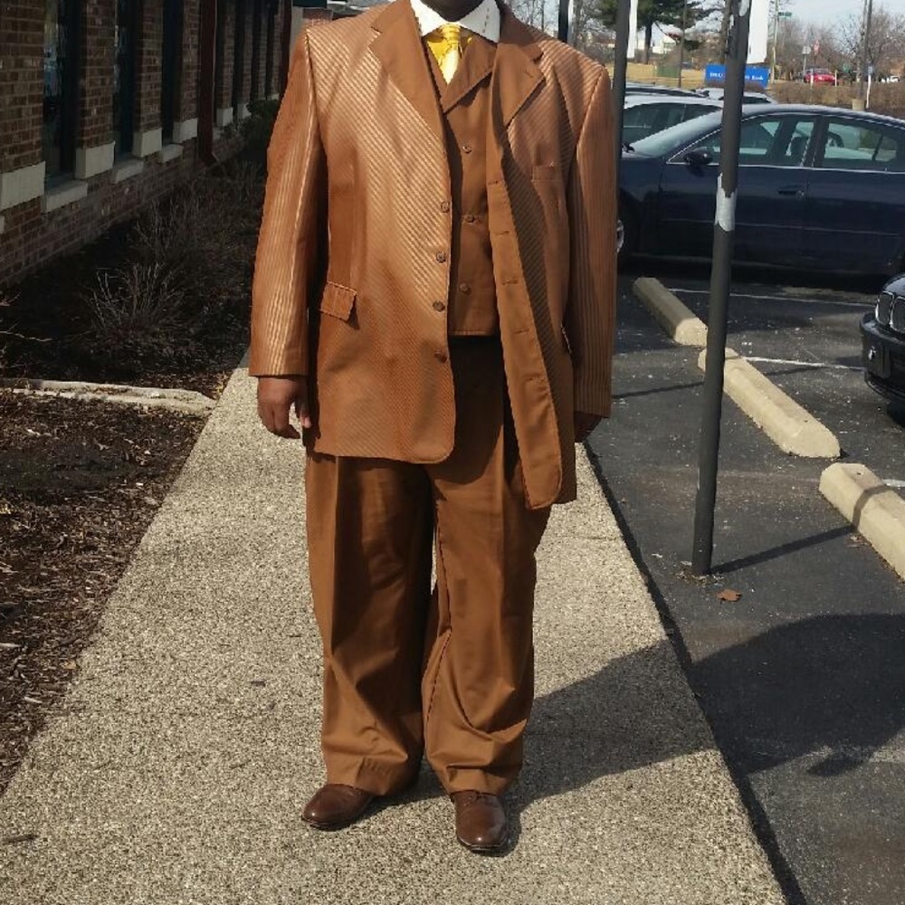 Mens Brown Striped 3 pc Suit!